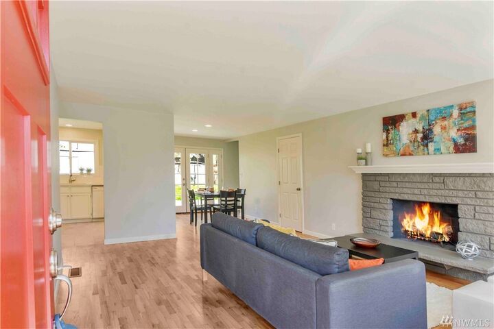 Property Photo:  4901 219th St SW  WA 98043 