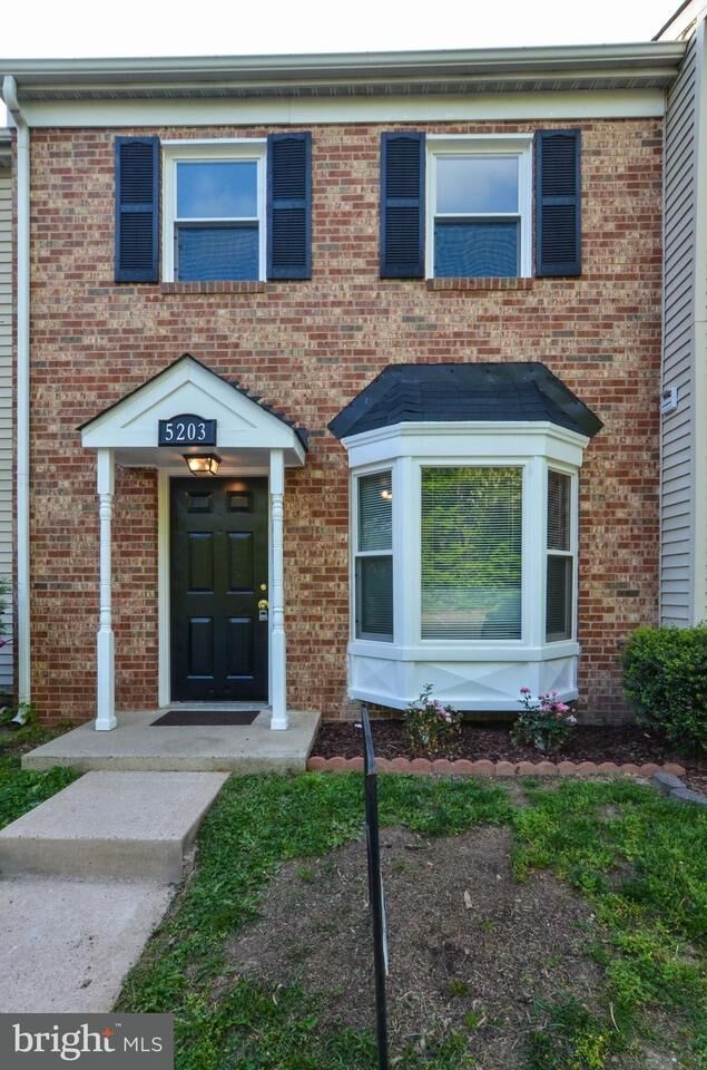 Property Photo: 5203 Creek Lane VA 22485