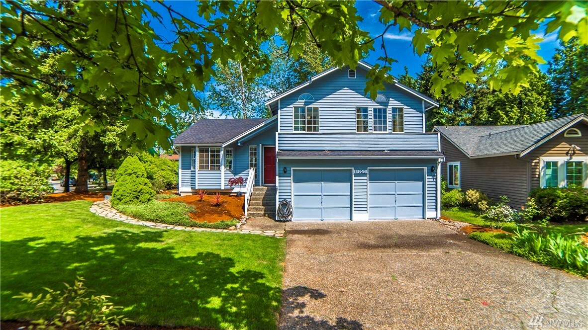 Property Photo:  11846 NE 105th Lane  WA 98033 