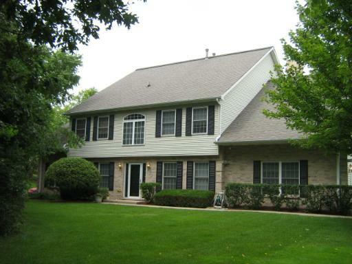 Property Photo:  1450 Laurel Oaks Drive 1450  IL 60107 