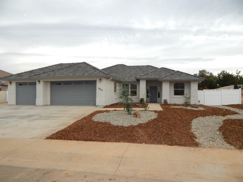 Property Photo:  909 Albion  CA 96003 