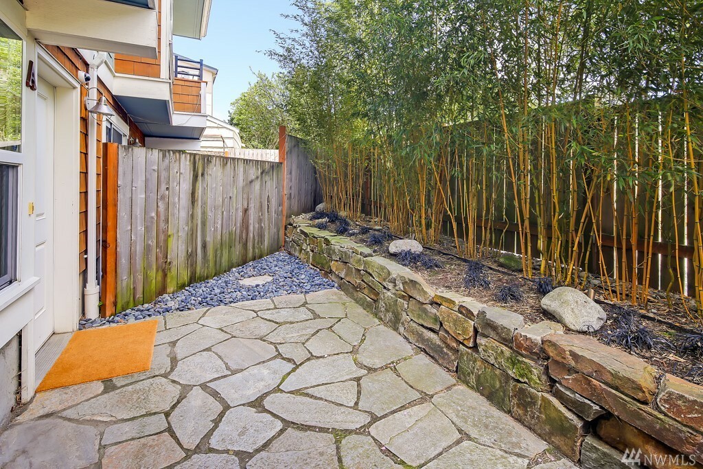 Property Photo:  616 NW 85th St A  WA 98117 