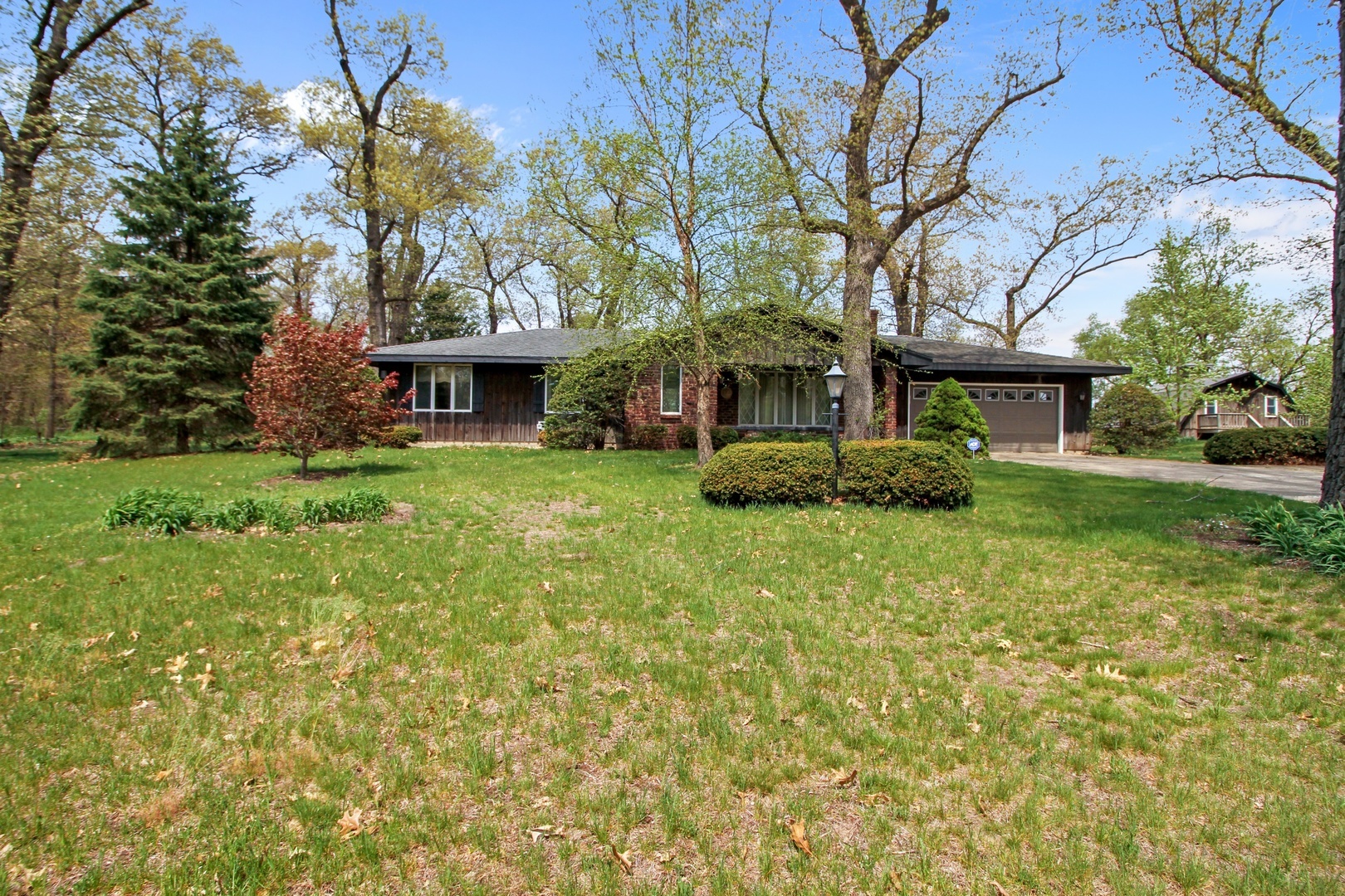 Property Photo:  2274 Buroak Court  IL 60913 