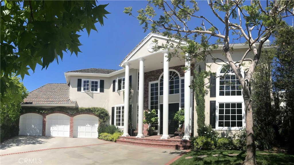 Property Photo: 8 Hillsborough CA 92660