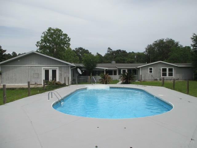 Property Photo:  8549 Bay River Rd  FL 32566 