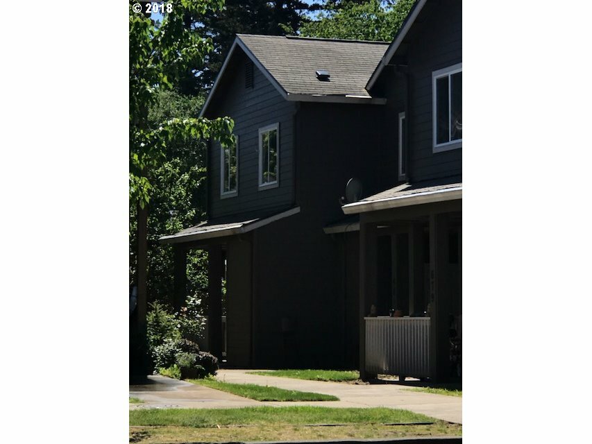 Property Photo:  683 SE 197th Ave  OR 97233 