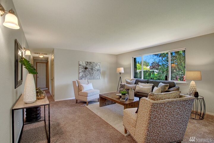 Property Photo:  19536 55th Ave NE  WA 98028 