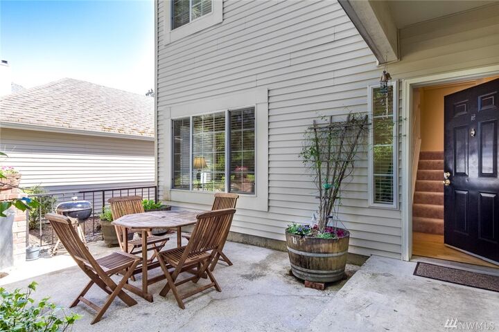 Property Photo:  10909 Avondale Rd NE M152  WA 98052 