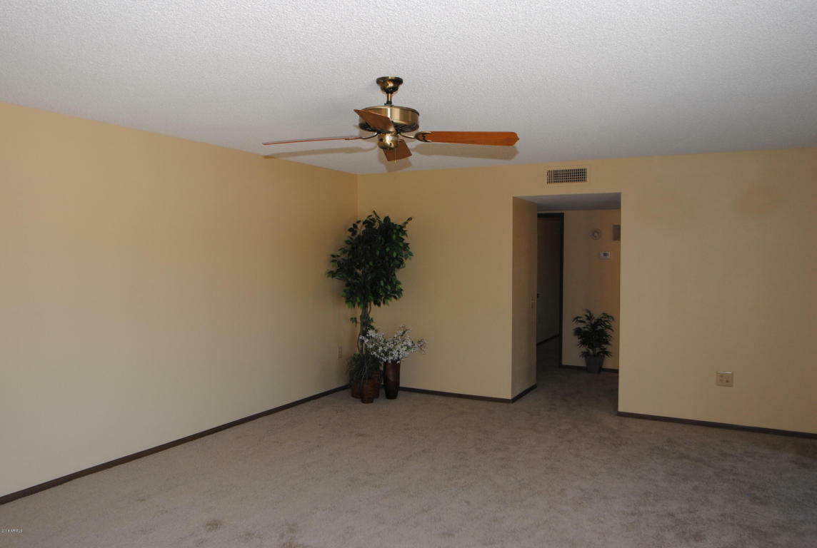 Property Photo:  19626 N Lake Forest Drive  AZ 85373 