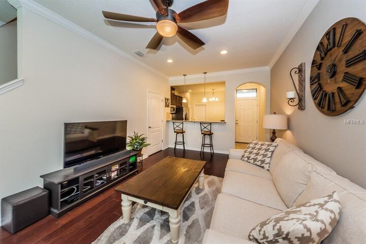 Property Photo: 5229 Bay Isle Circle FL 33760