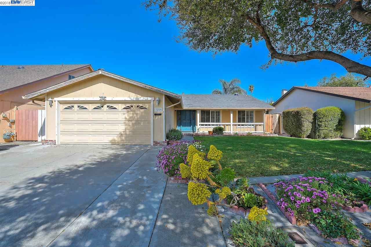 Property Photo:  3259 Santa Rosa Way  CA 94587 