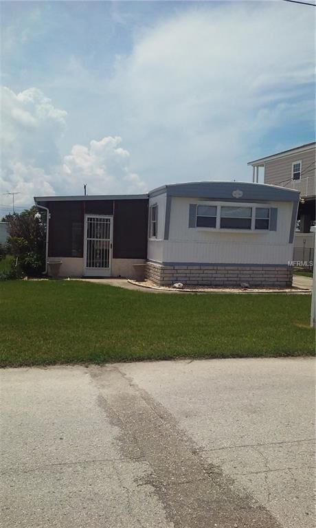 Property Photo: 6736 Curlew Lane FL 34667