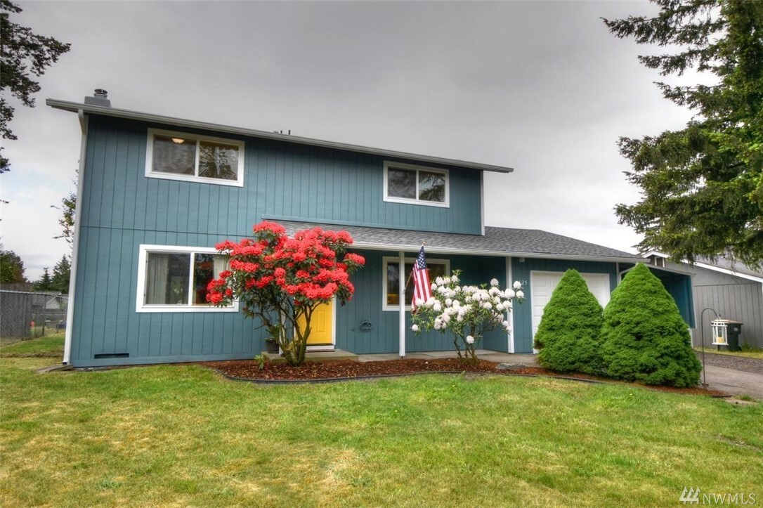 Property Photo:  8525 Queets Dr NE  WA 98516 