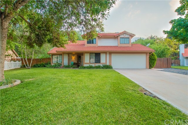 Property Photo:  45851 Palmetto Way  CA 92592 