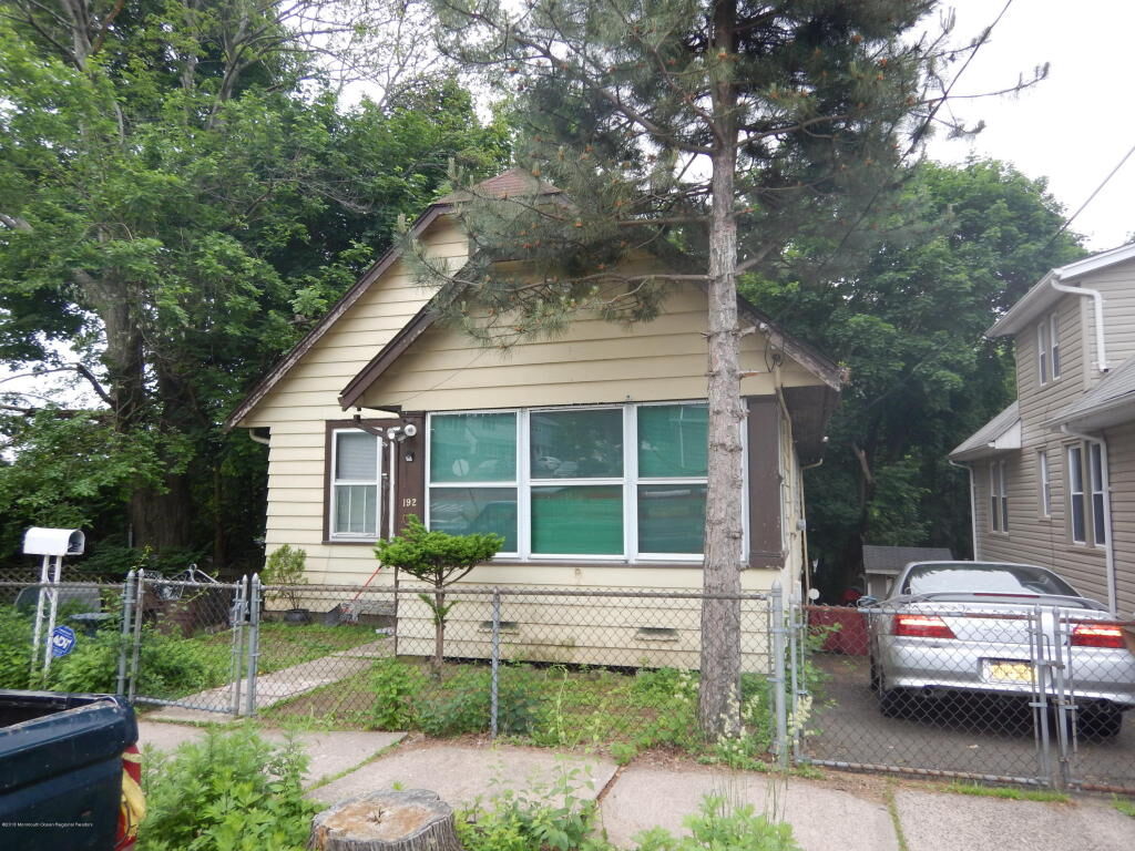 Property Photo:  190 Granite Avenue  NJ 07522 
