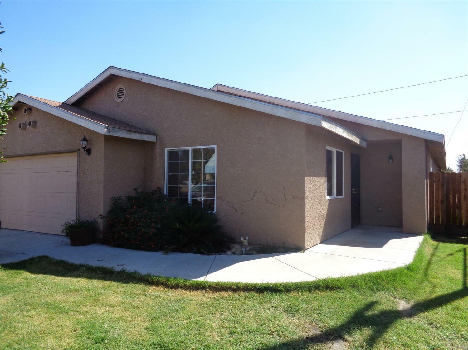 Property Photo:  803 W 6th Street  CA 93230 