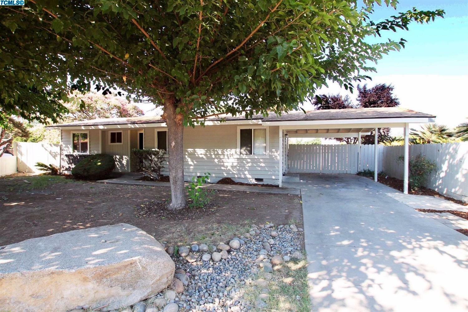 1204 W Dove Drive  Visalia CA 93291 photo