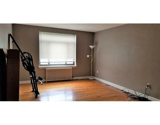 Property Photo:  14 Ashland Street 2R  MA 01609 