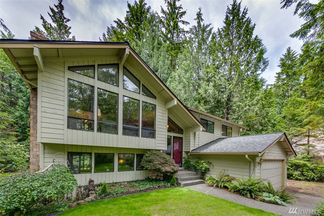 Property Photo:  1855 NW Marmot Cir  WA 98383 