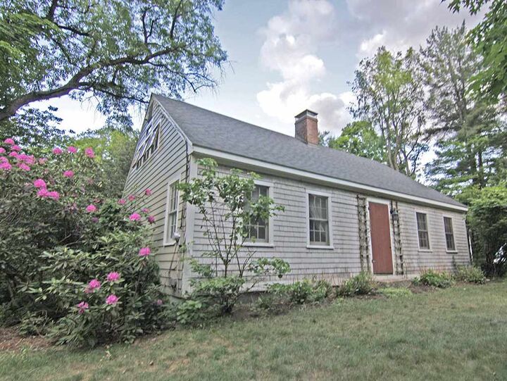 Property Photo: 315 Old Street Road NH 03458