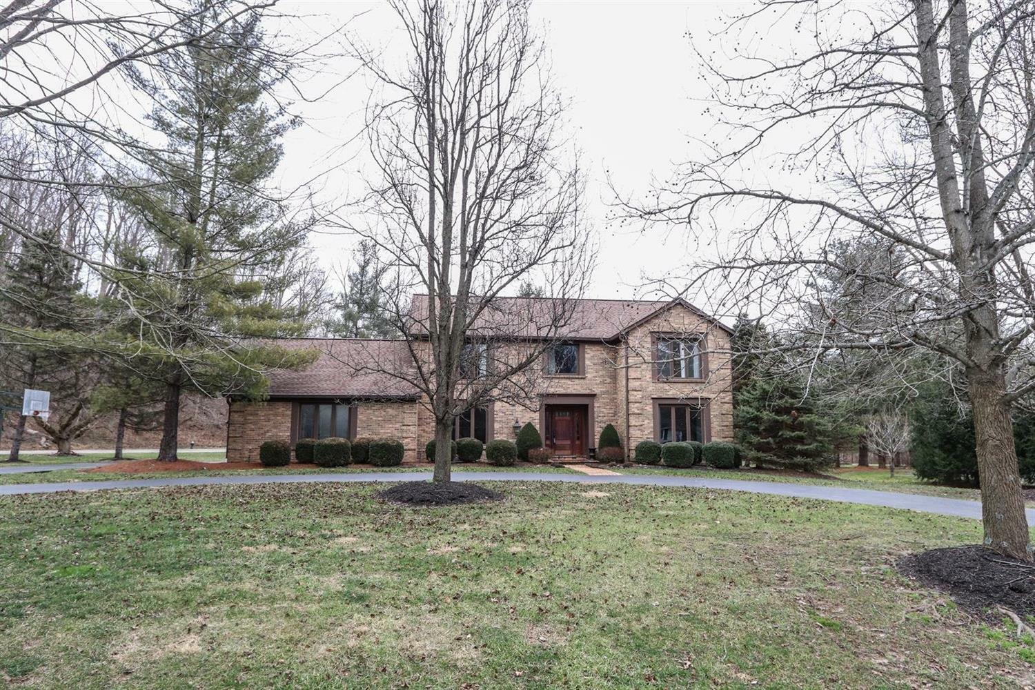 Property Photo:  9427 E Kemper Road  OH 45140 