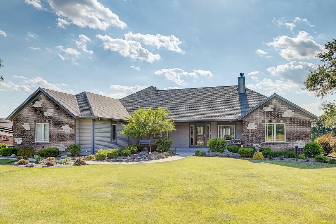 Property Photo: 4768 Black Bear Ct WI 53033