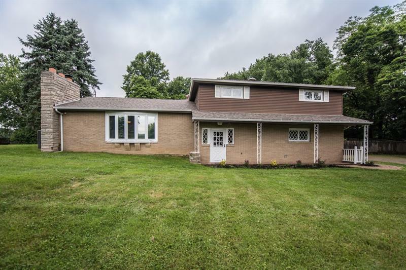 Property Photo:  462 Conrad Dr  PA 16046 