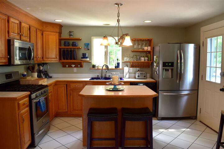 Property Photo:  4 Durell Drive  NH 03857 