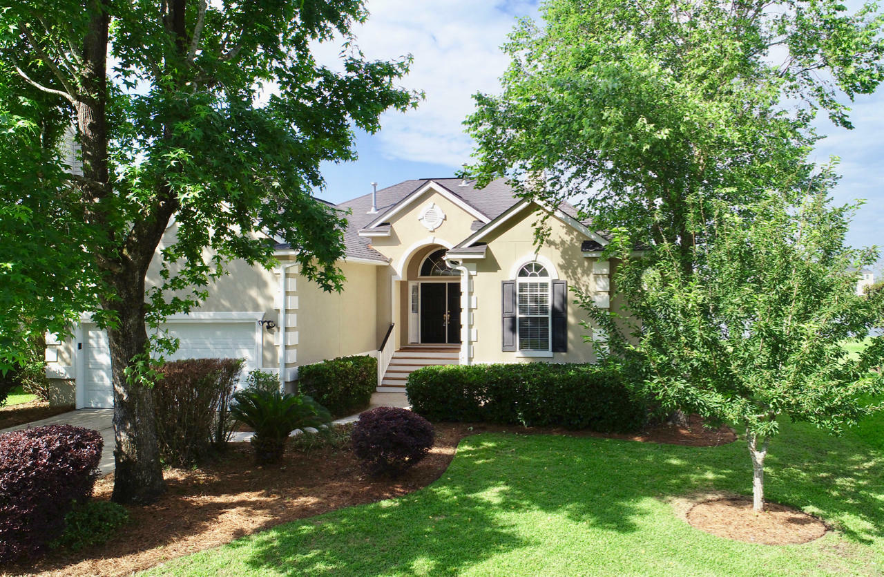Property Photo: 1568 Oakhurst Drive SC 29466
