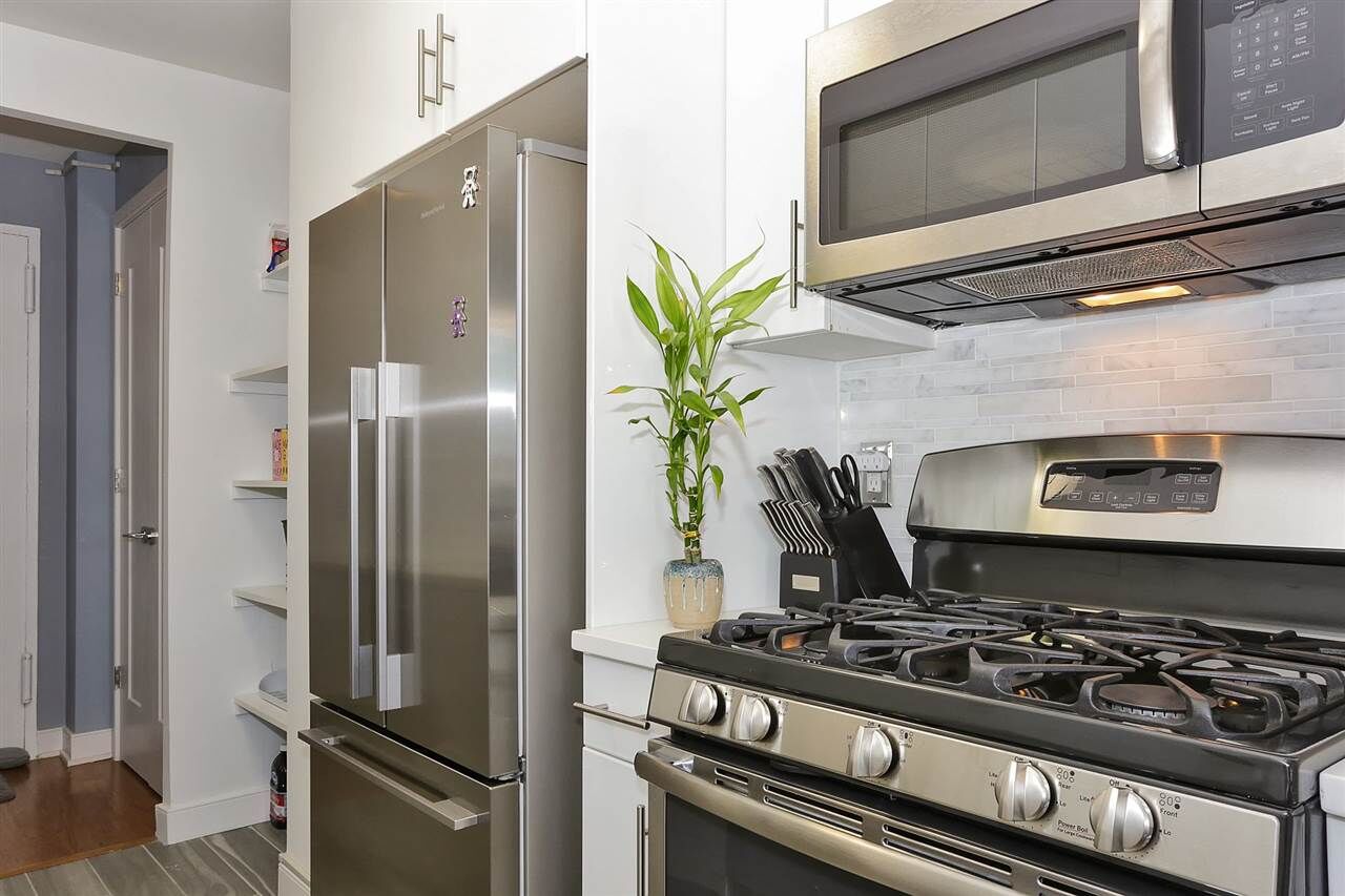 Property Photo:  500 Central Ave 320  NJ 07087 