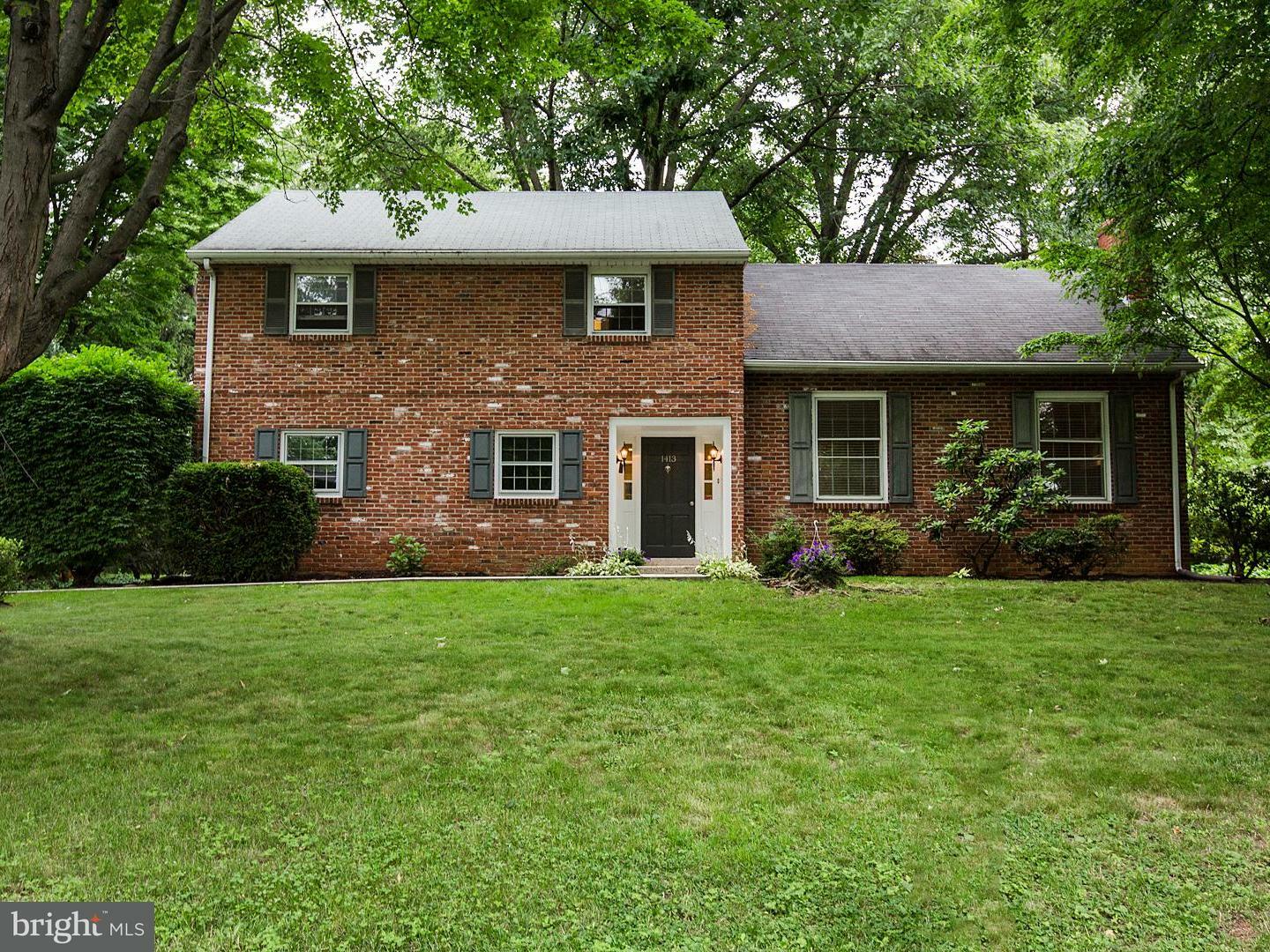 Property Photo:  1413 Carlton Drive  PA 17601 