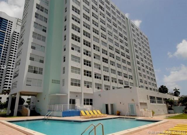 Property Photo:  1250 West Ave 8B  FL 33139 