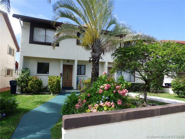 Property Photo: 2357 NE 171st St FL 33160