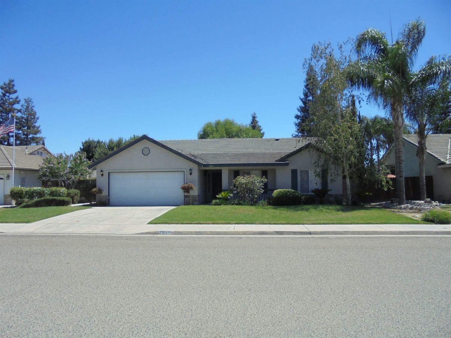 Property Photo:  2511 W Cheryll Avenue  CA 93257 