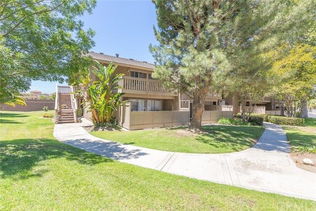 Property Photo:  28661 Via Las Flores 307  CA 92563 