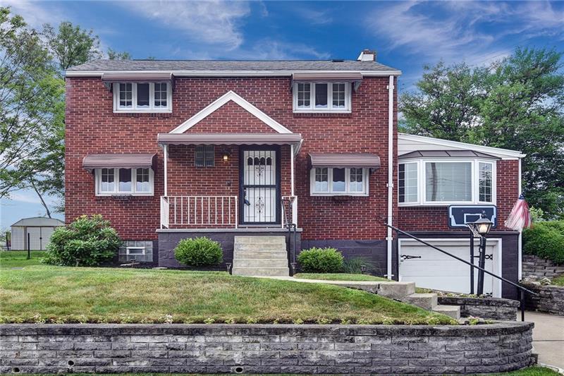 Property Photo: 1010 Pleasant Avenue PA 15133