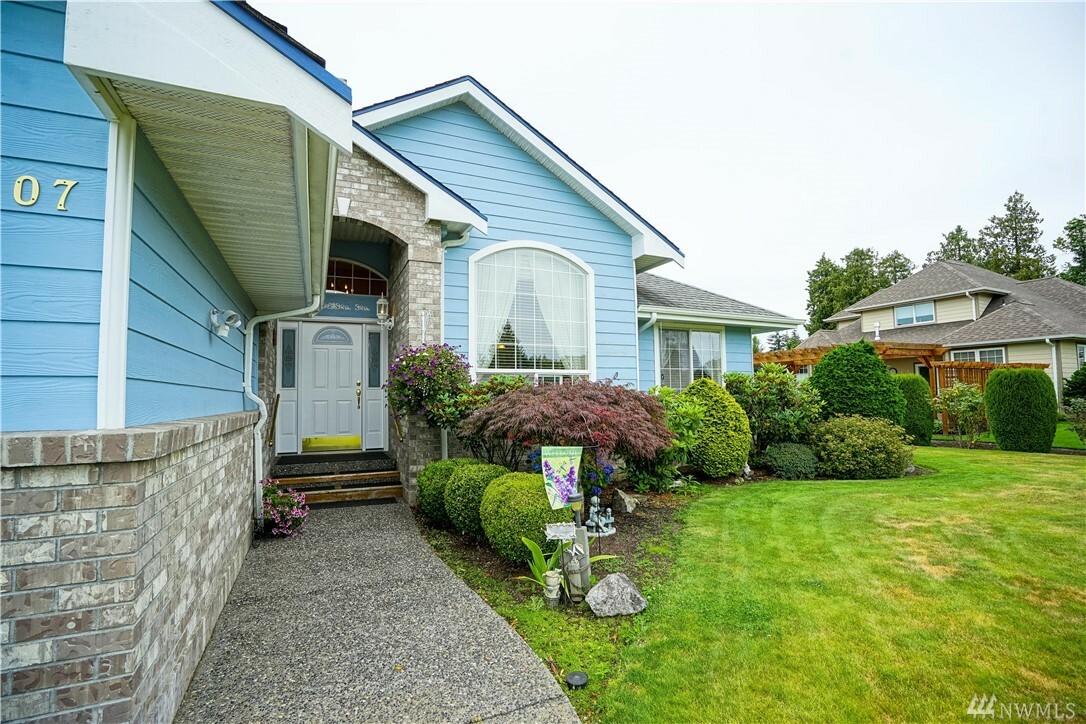 Property Photo: 1307 Woodfield Dr WA 98264