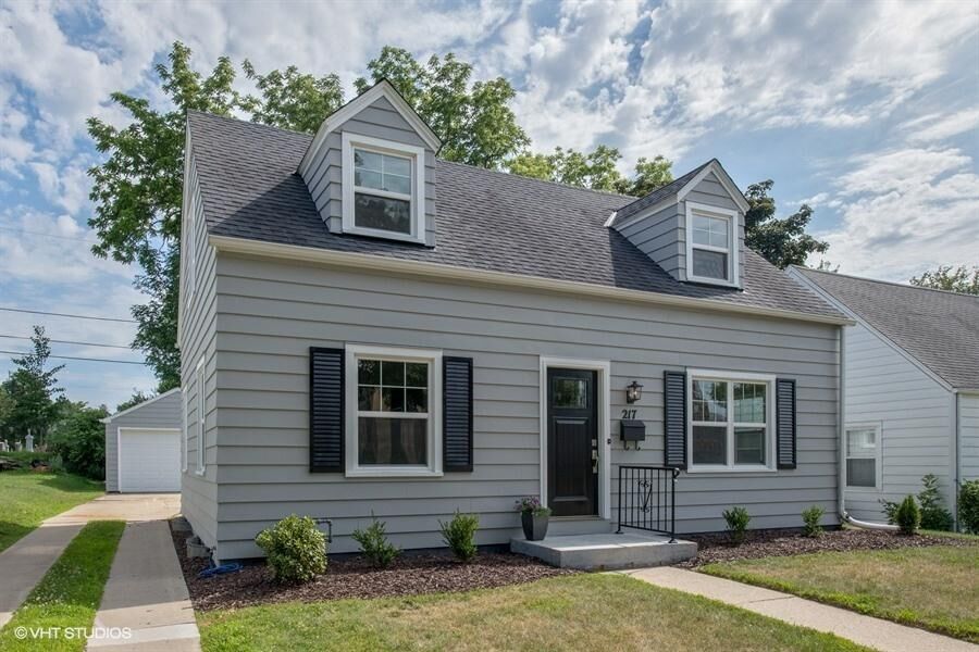 Property Photo: 217 Sycamore St WI 53095