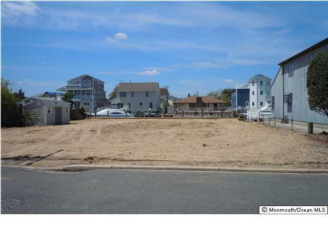 Property Photo: 18 Pilot Road NJ 08753