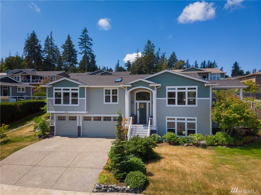 Property Photo:  4418 Orchard Ave  WA 98221 