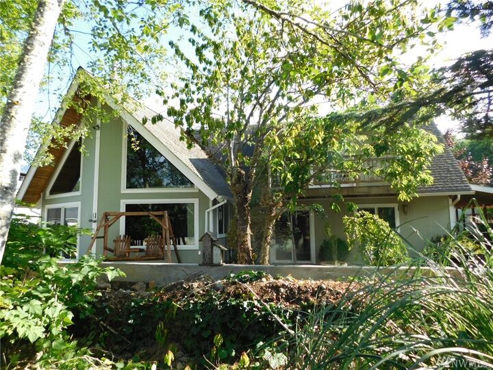 Property Photo: 30 NE Shore Place WA 98588