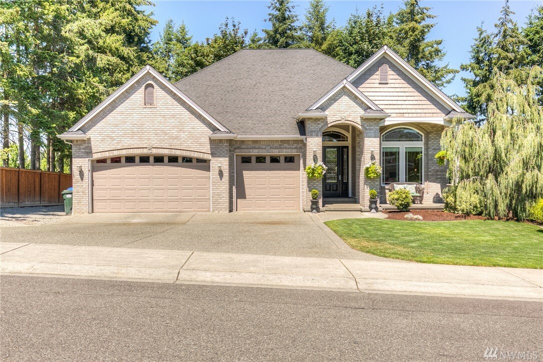 Property Photo: 8003 113th St Ct E WA 98373