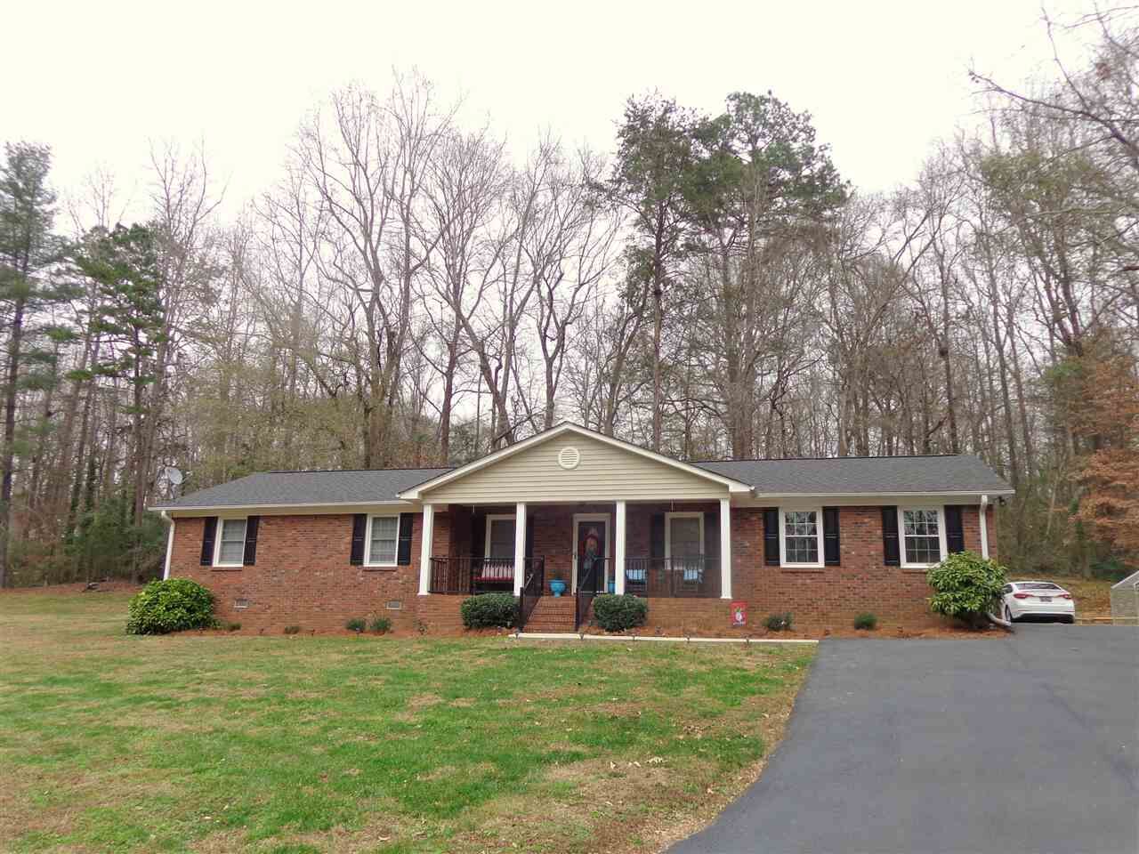 Property Photo: 181 Carroll Circle SC 29372
