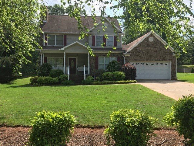 Property Photo: 110 Fair Ridge Way SC 29365