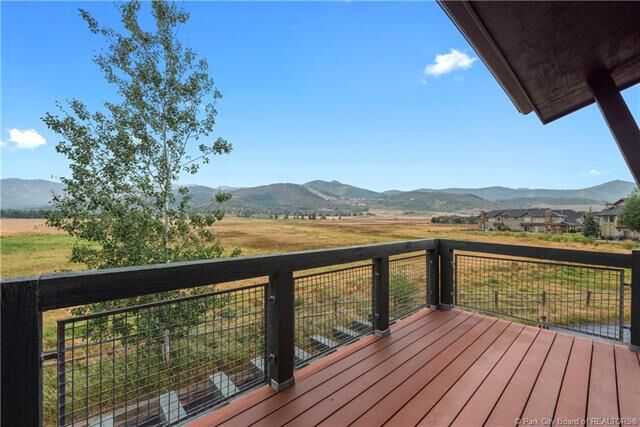 Property Photo: 5962 Park Lane S 93 UT 84098