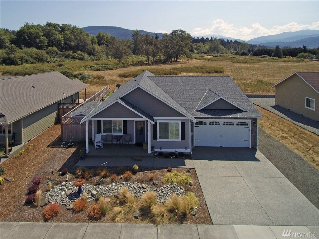 Property Photo: 71 Jara Wy WA 98382