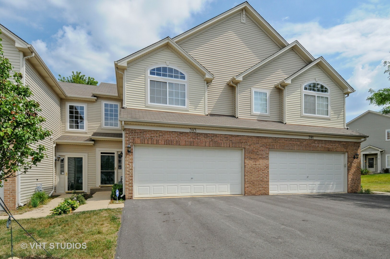 Property Photo: 393 Abington Woods Drive IL 60502