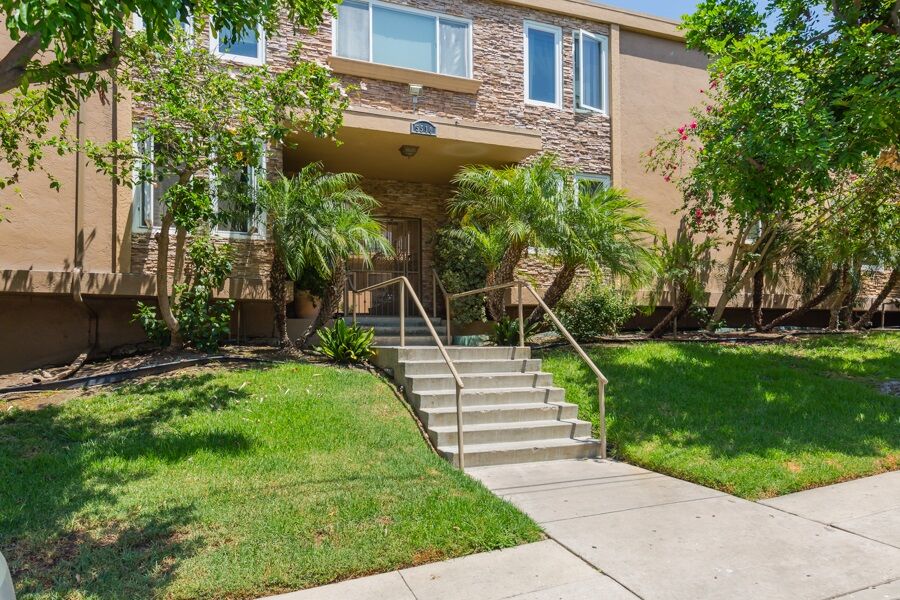 Property Photo: 5510 Adelaide Ave 1 CA 92115