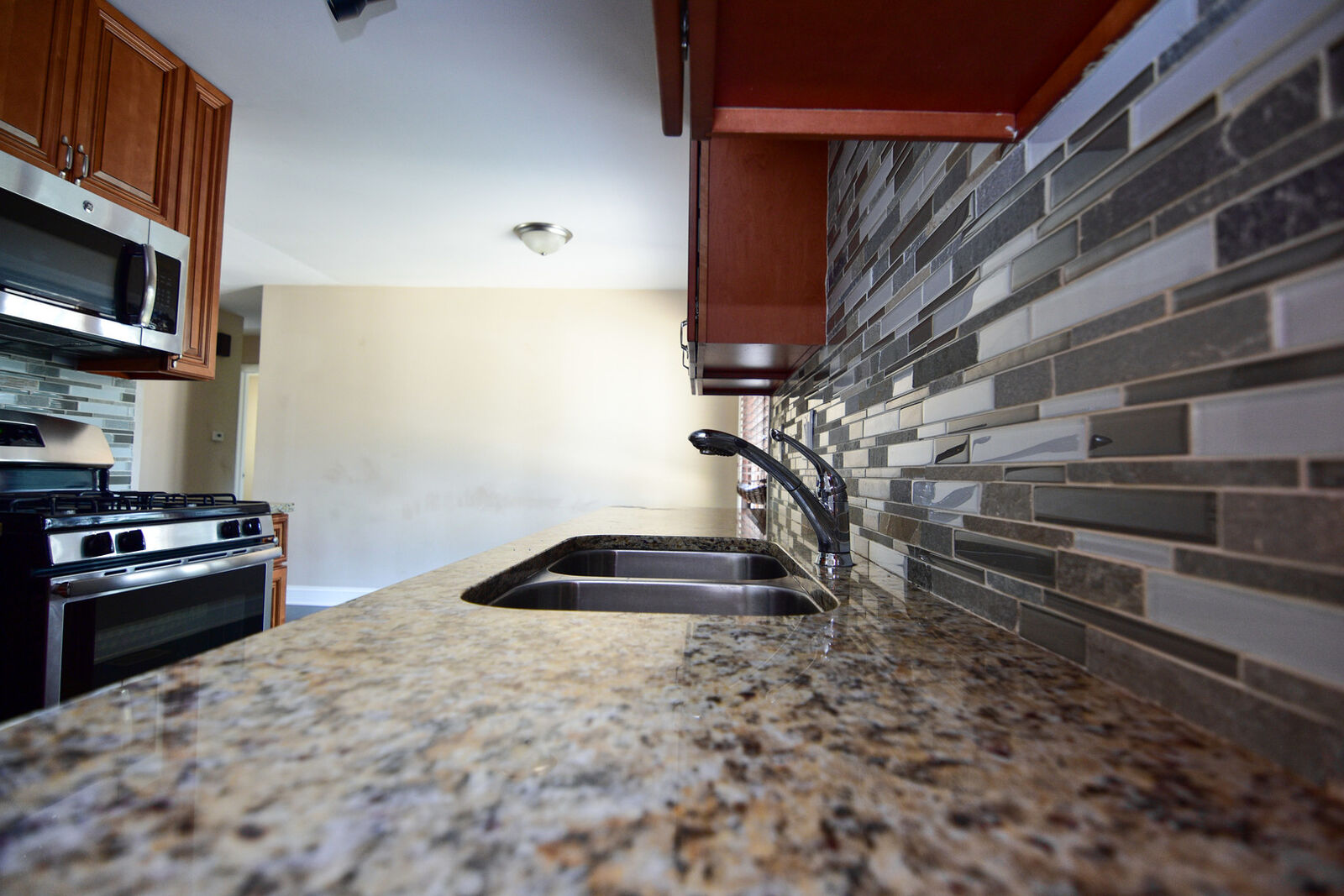 Property Photo:  535 Cedar Lane  IL 60007 