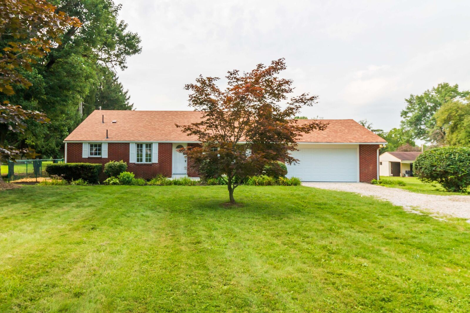 Property Photo:  871 E Walnut Street  OH 43081 